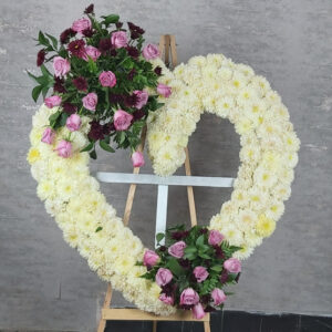 A12 Tripié con Rosas Lavanda