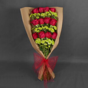 Ramo bouquet de 12 rosas