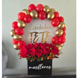 Caja con rosas globos